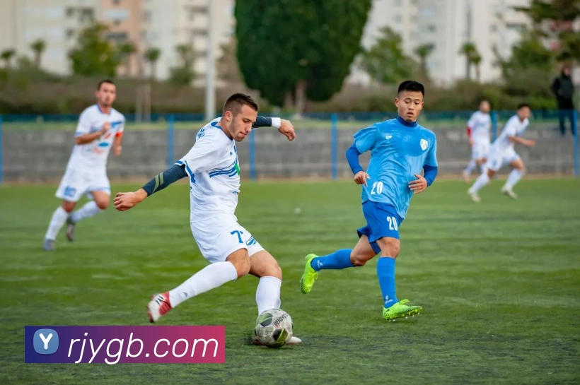 佛得角足球2026世预赛前景：对阵阿根廷成队史最重要比赛，看后卫线如何迎战梅西领衔攻击群